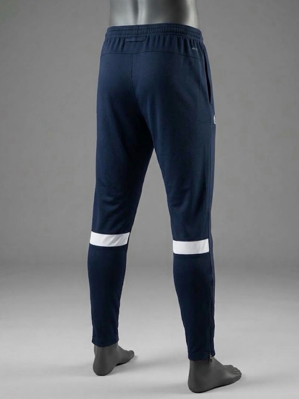Nike Men’s Navy Jogger Sweatpants with White Swoosh - Picture 2 of 7